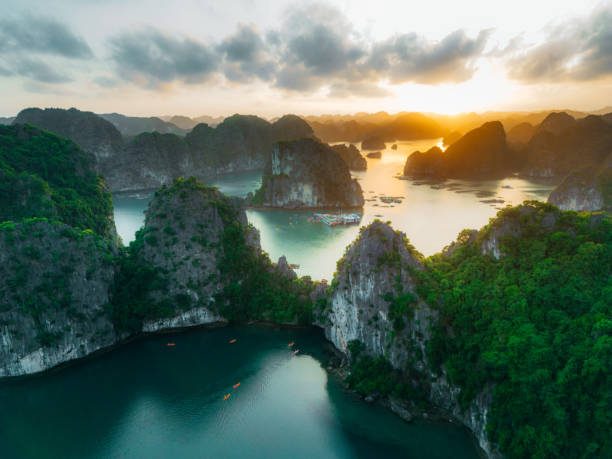 Hanoi Golf and City Guide